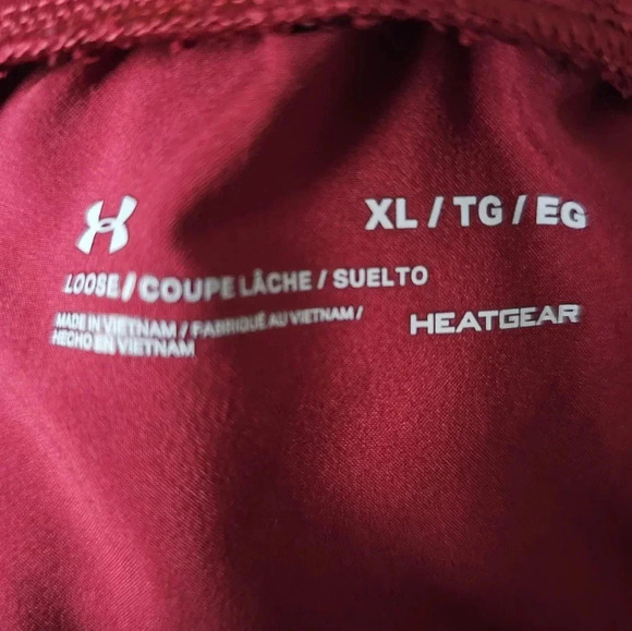 Under Armour Wine shorts - Picture 6 of 9